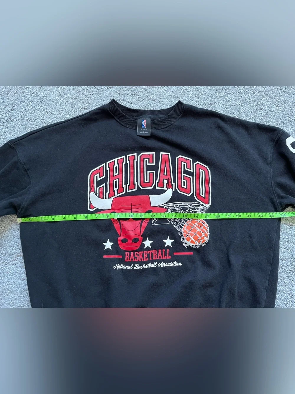 NBA Chicago Bulls Black Red Graphic Crewneck Sweater